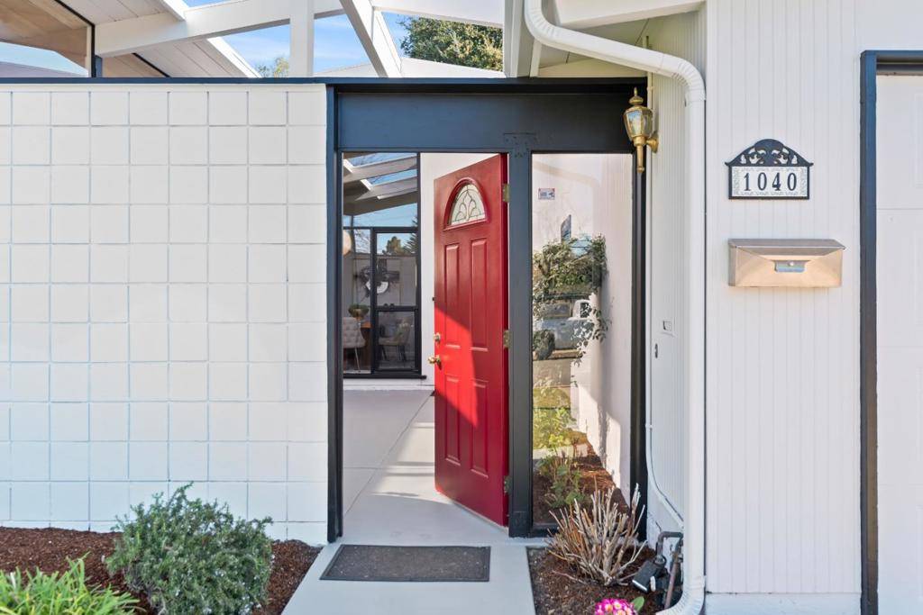 Sunnyvale, CA 94087,Address not disclosed