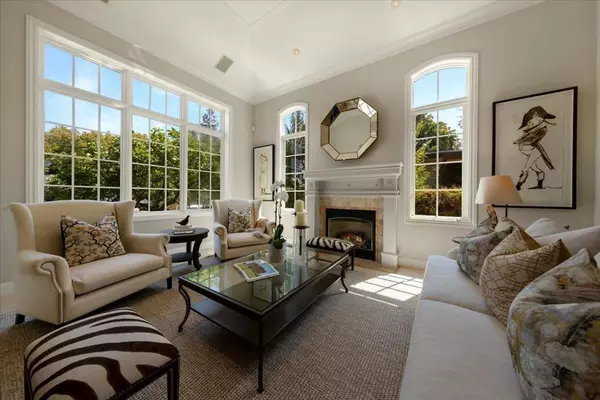 Palo Alto, CA 94306,Address not disclosed