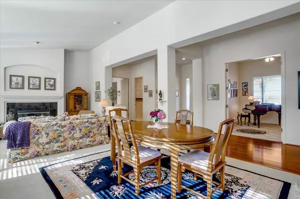 Hollister, CA 95023,1205 Quail Ridge WAY