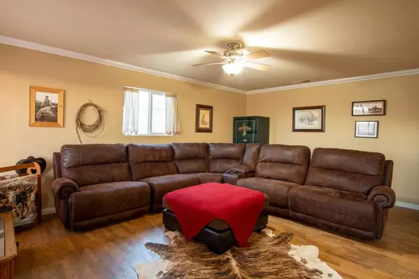 Salinas, CA 93906,Address not disclosed