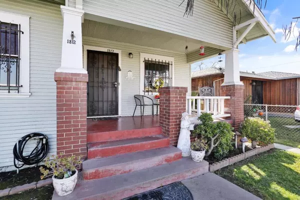 Stockton, CA 95205