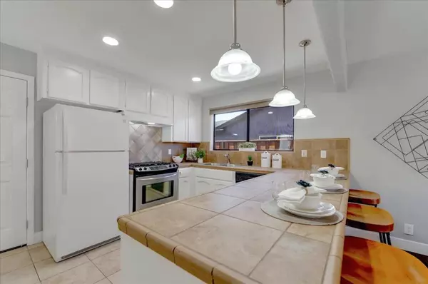 Hollister, CA 95023,1640 Sunset DR