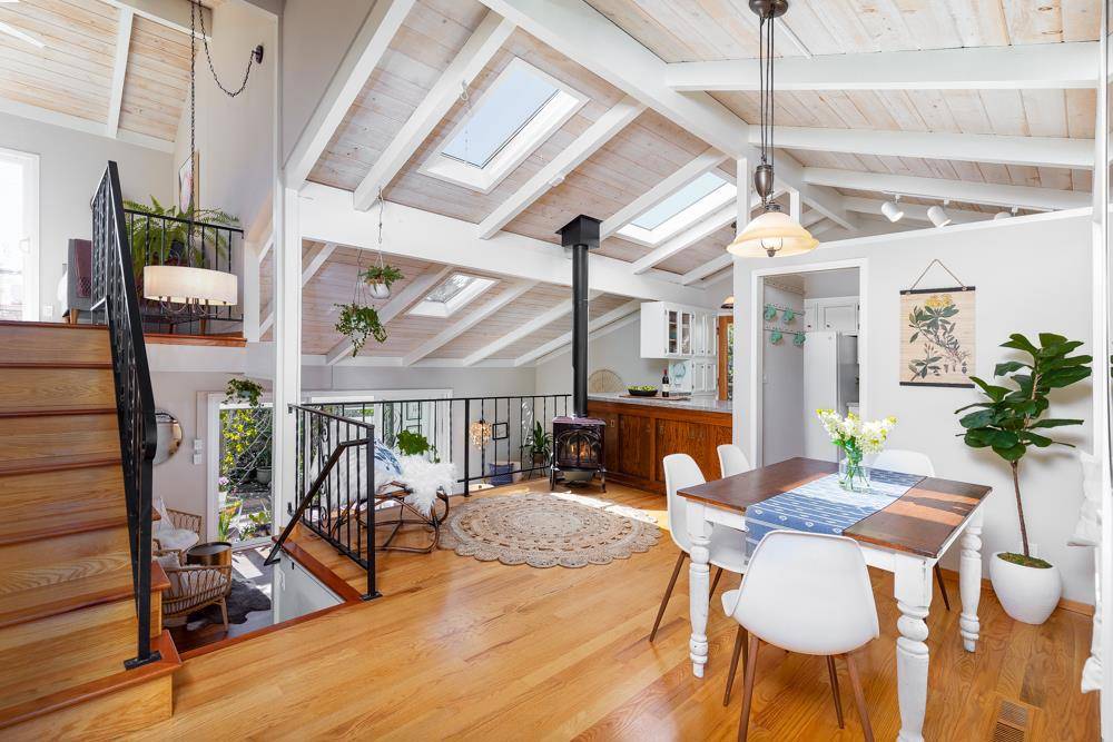 Aptos, CA 95003,Address not disclosed