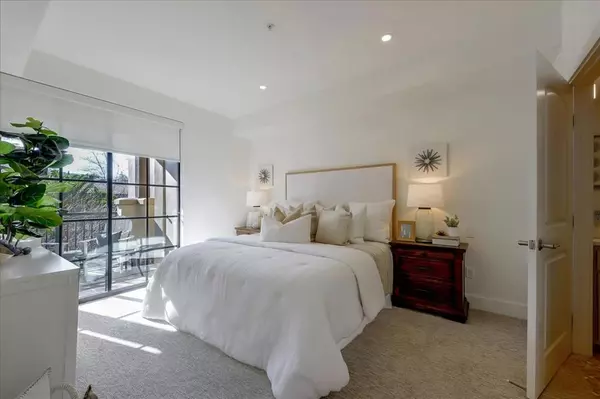 San Carlos, CA 94070,Address not disclosed