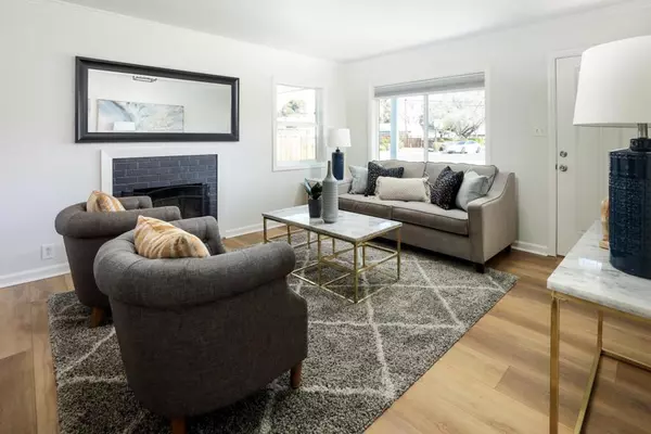 Palo Alto, CA 94303,3202 Maddux DR