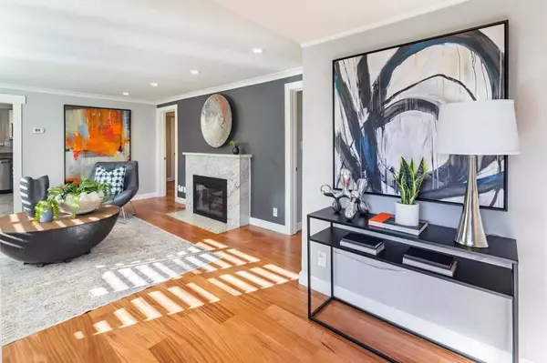 Palo Alto, CA 94306,2060 Birch ST