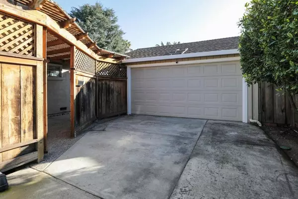 Campbell, CA 95008,1150 Shamrock DR