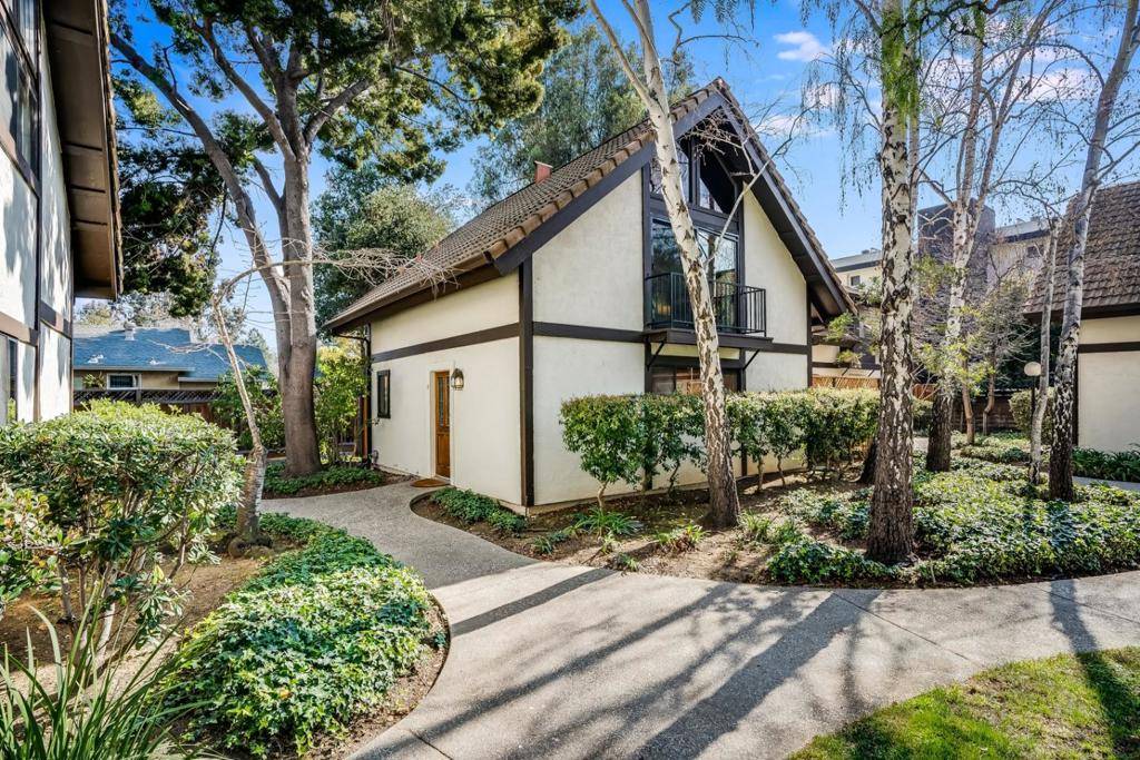 Mountain View, CA 94040,Address not disclosed