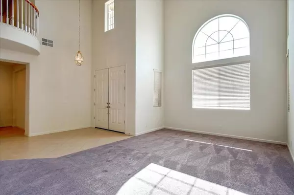 Hollister, CA 95023,Address not disclosed