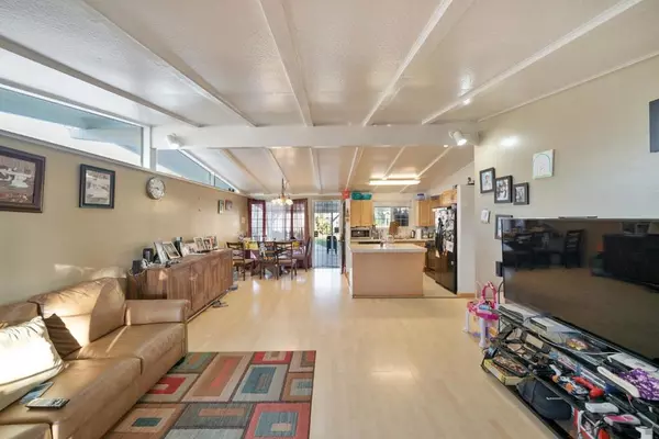Hayward, CA 94544,Address not disclosed