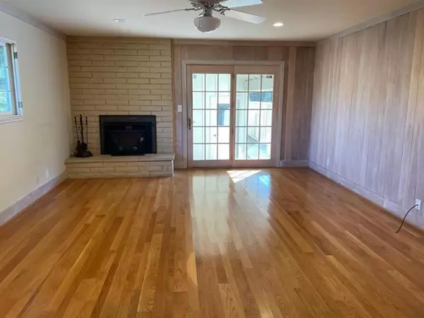 Saratoga, CA 95070,Address not disclosed