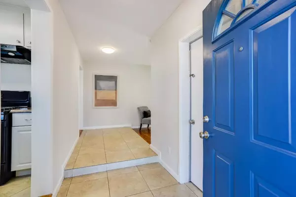 Hayward, CA 94544,Address not disclosed