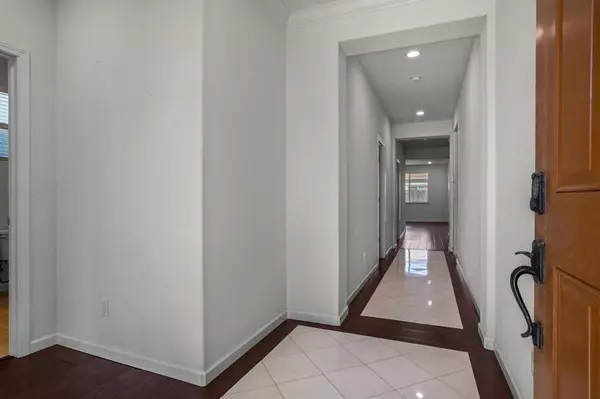 Sacramento, CA 95829,Address not disclosed
