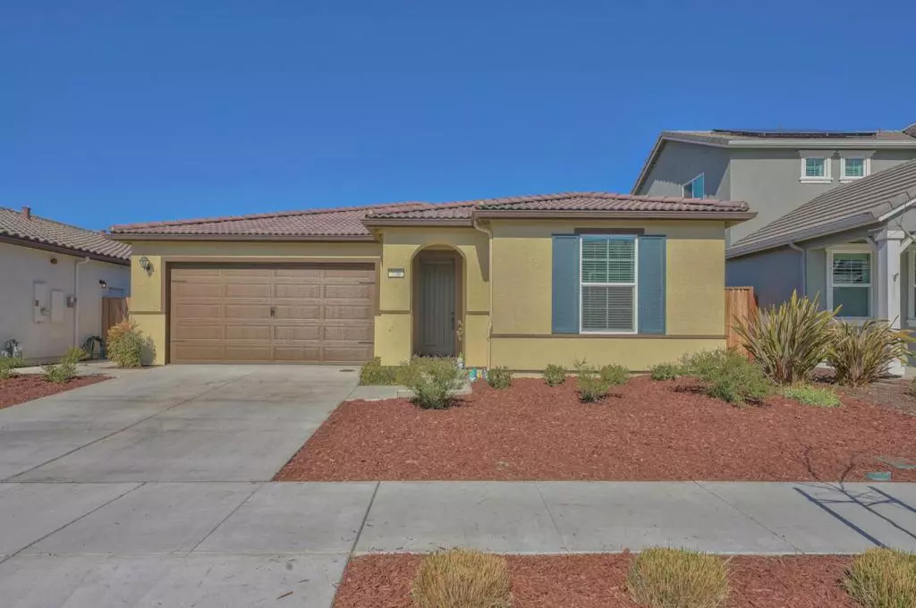 Hollister, CA 95023,Address not disclosed