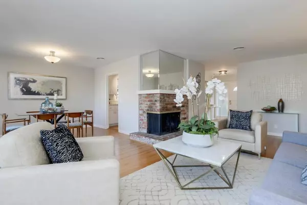 Mountain View, CA 94040,Address not disclosed