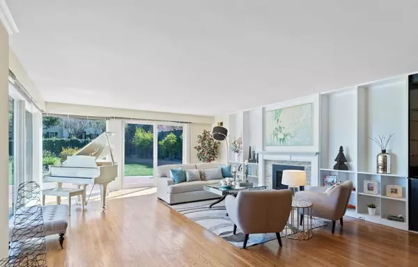 Hillsborough, CA 94010,Address not disclosed