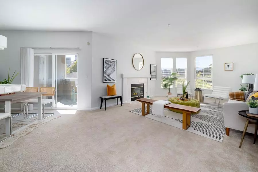 Foster City, CA 94404