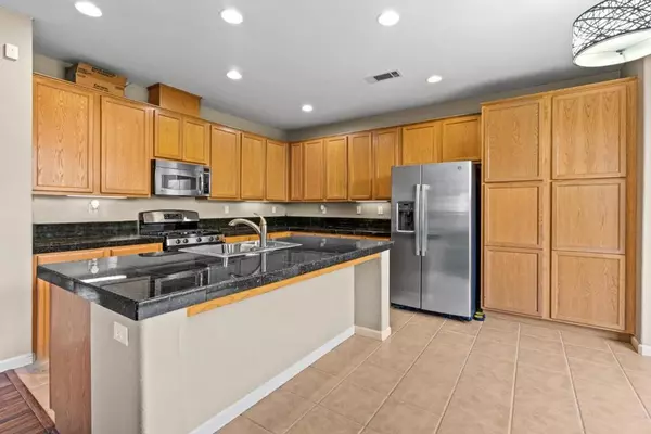 Fairfield, CA 94533,Address not disclosed