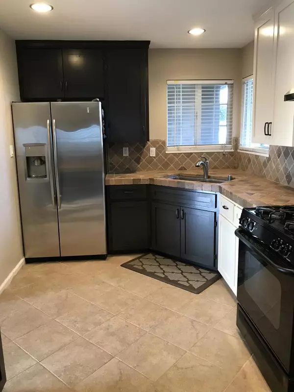 Salinas, CA 93906,Address not disclosed