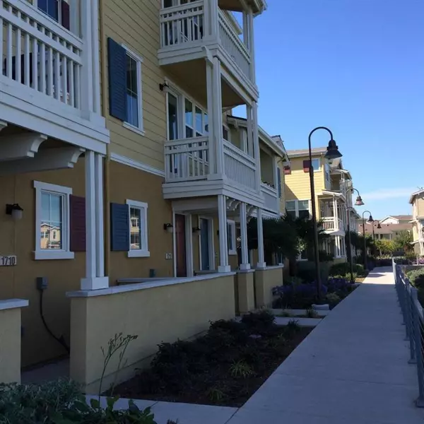 Redwood City, CA 94063,641 Turnbuckle DR #1712