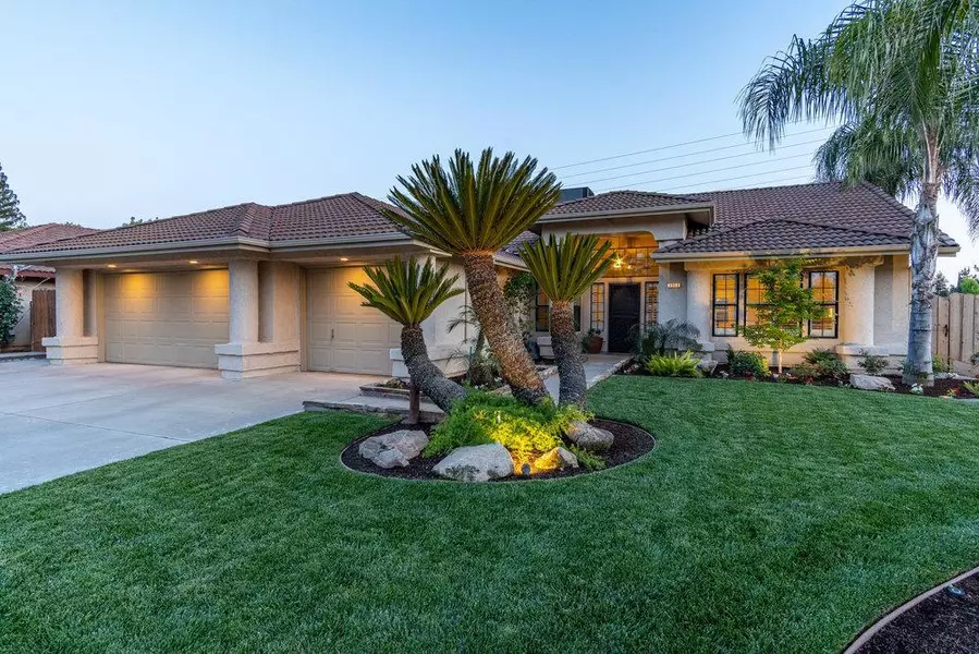 Clovis, CA 93611