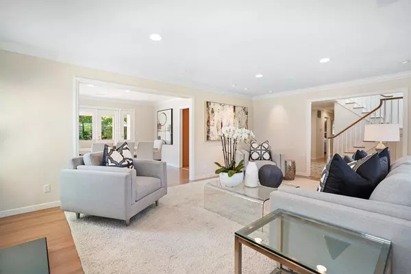 Los Altos, CA 94024,Address not disclosed