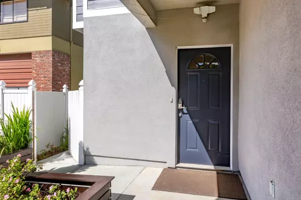 Pacifica, CA 94044,Address not disclosed