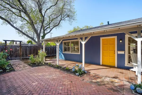 Palo Alto, CA 94303,4103 Middlefield RD