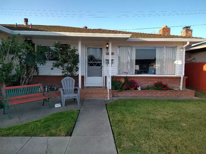 418 La Mesa DR, Salinas, CA 93901