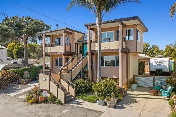 Aptos, CA 95003,Address not disclosed