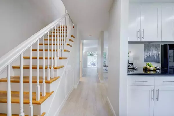 Mountain View, CA 94043,Address not disclosed