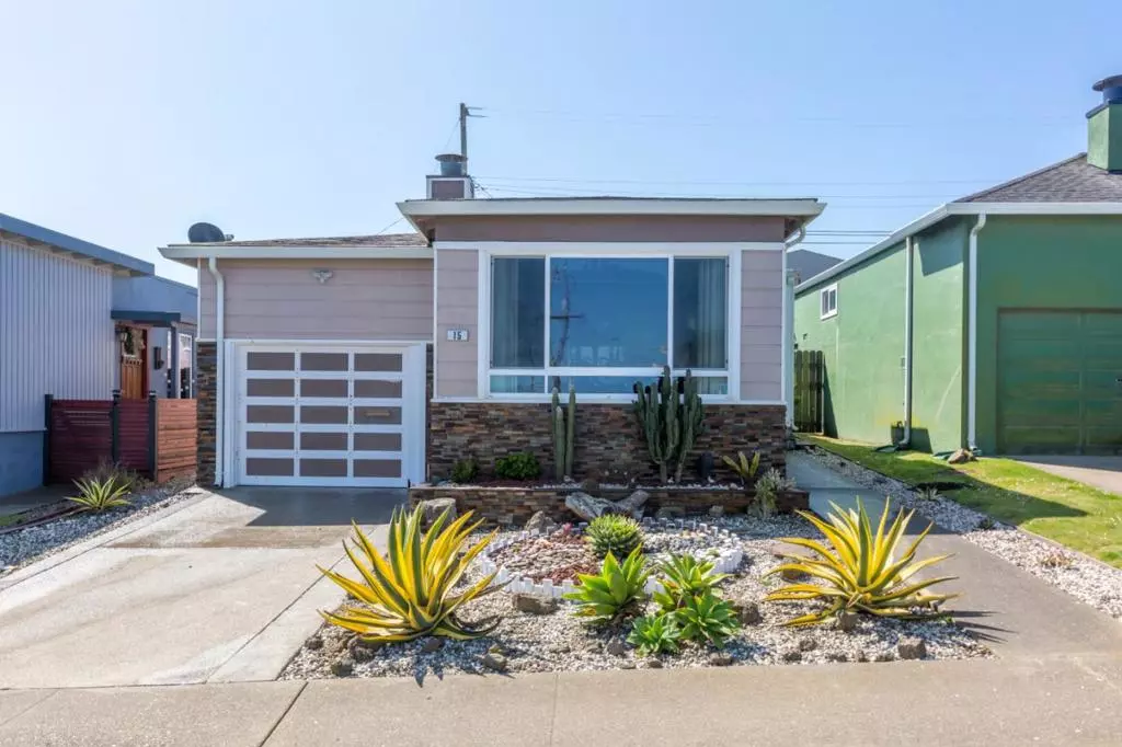 Daly City, CA 94015,15 Menlo AVE