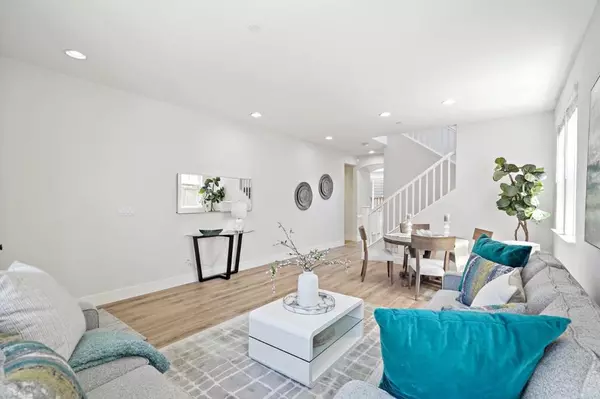 Pacifica, CA 94044,Address not disclosed