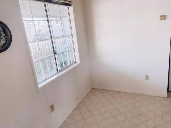 Soquel, CA 95073,4300 Soquel DR