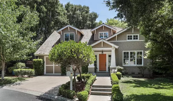 60 Gloria CIR, Menlo Park, CA 94025