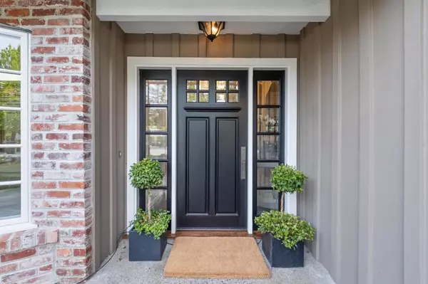 Menlo Park, CA 94025,1060 Lemon ST