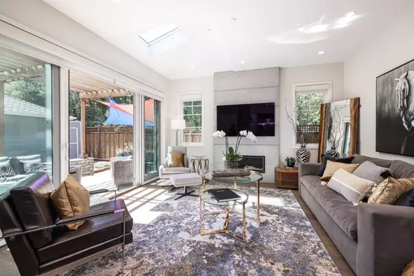 Menlo Park, CA 94025,Address not disclosed