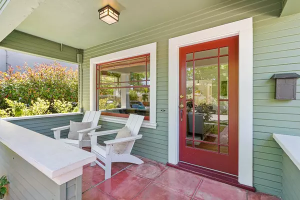 Palo Alto, CA 94306,Address not disclosed