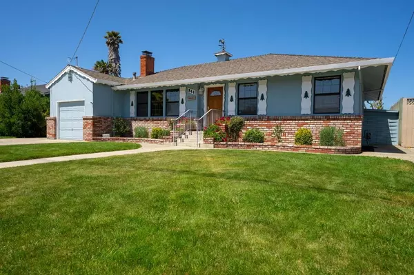 Salinas, CA 93901,844 Capistrano DR