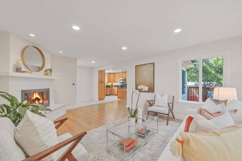 Menlo Park, CA 94025,Address not disclosed