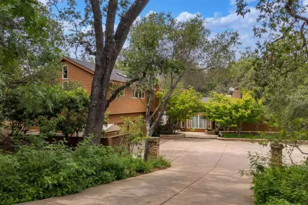 Los Altos Hills, CA 94022,27125 Taaffe RD
