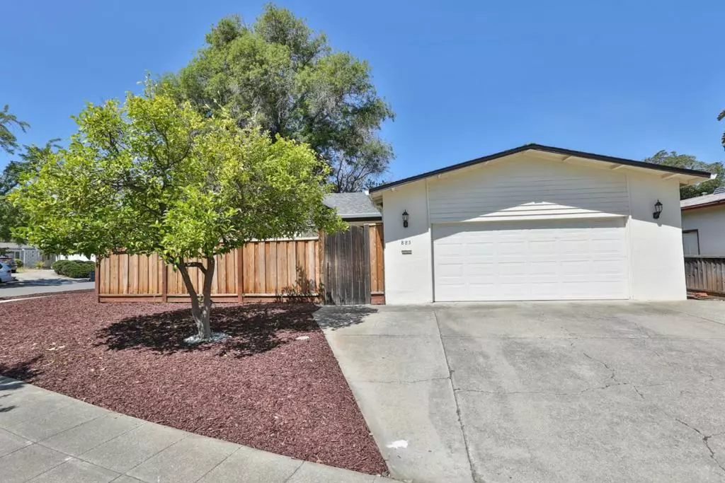 Cupertino, CA 95014,885 Betlin AVE