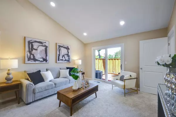 10989 Northshore SQ, Cupertino, CA 95014