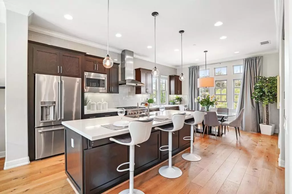 Mountain View, CA 94043,Address not disclosed