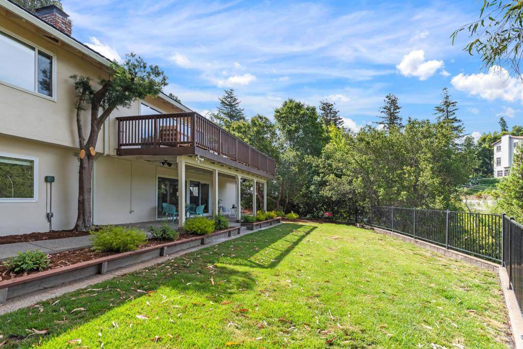 Burlingame, CA 94010,2766 Summit DR