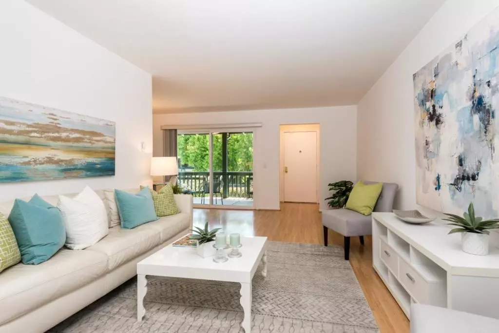 Mountain View, CA 94040,2025 California ST #34