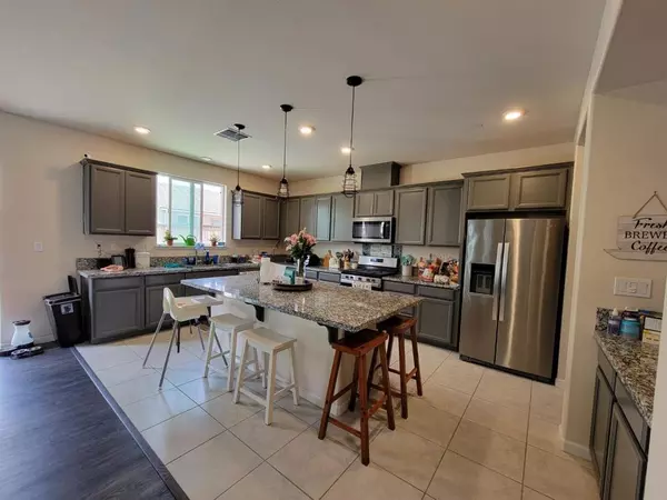 Soledad, CA 93960,617 Cadena DR