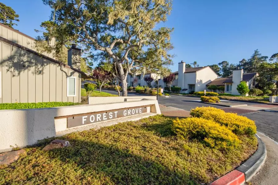 705 Redwood LN, Pacific Grove, CA 93950