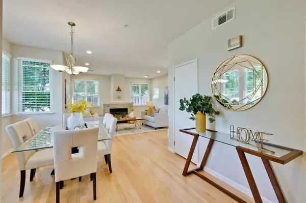 Mountain View, CA 94040,305 Windingwood CT