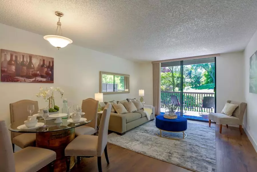 8129 Shelter Creek LN, San Bruno, CA 94066